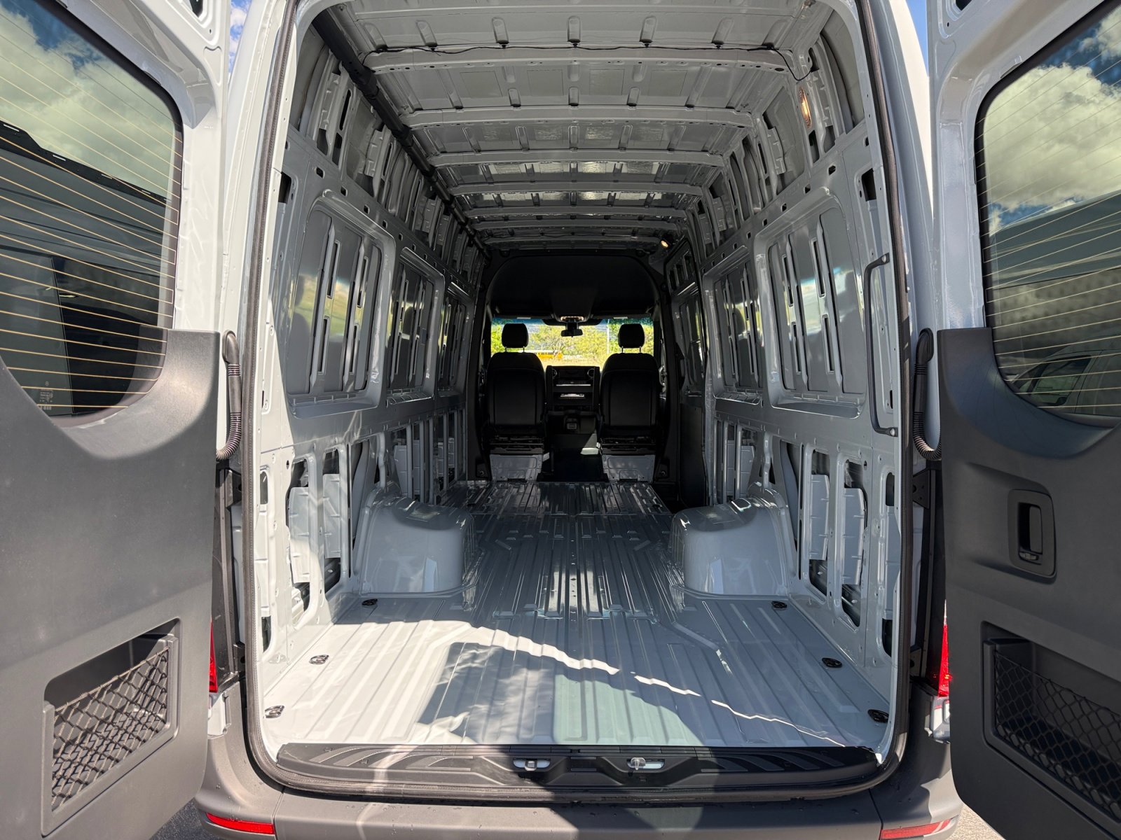 New 2026 Mercedes-Benz Sprinter 3500 image 21