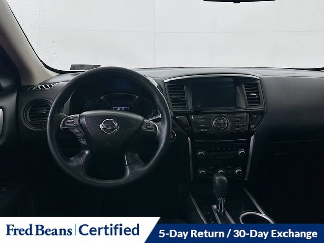 Used 2017 Nissan Pathfinder S image 22