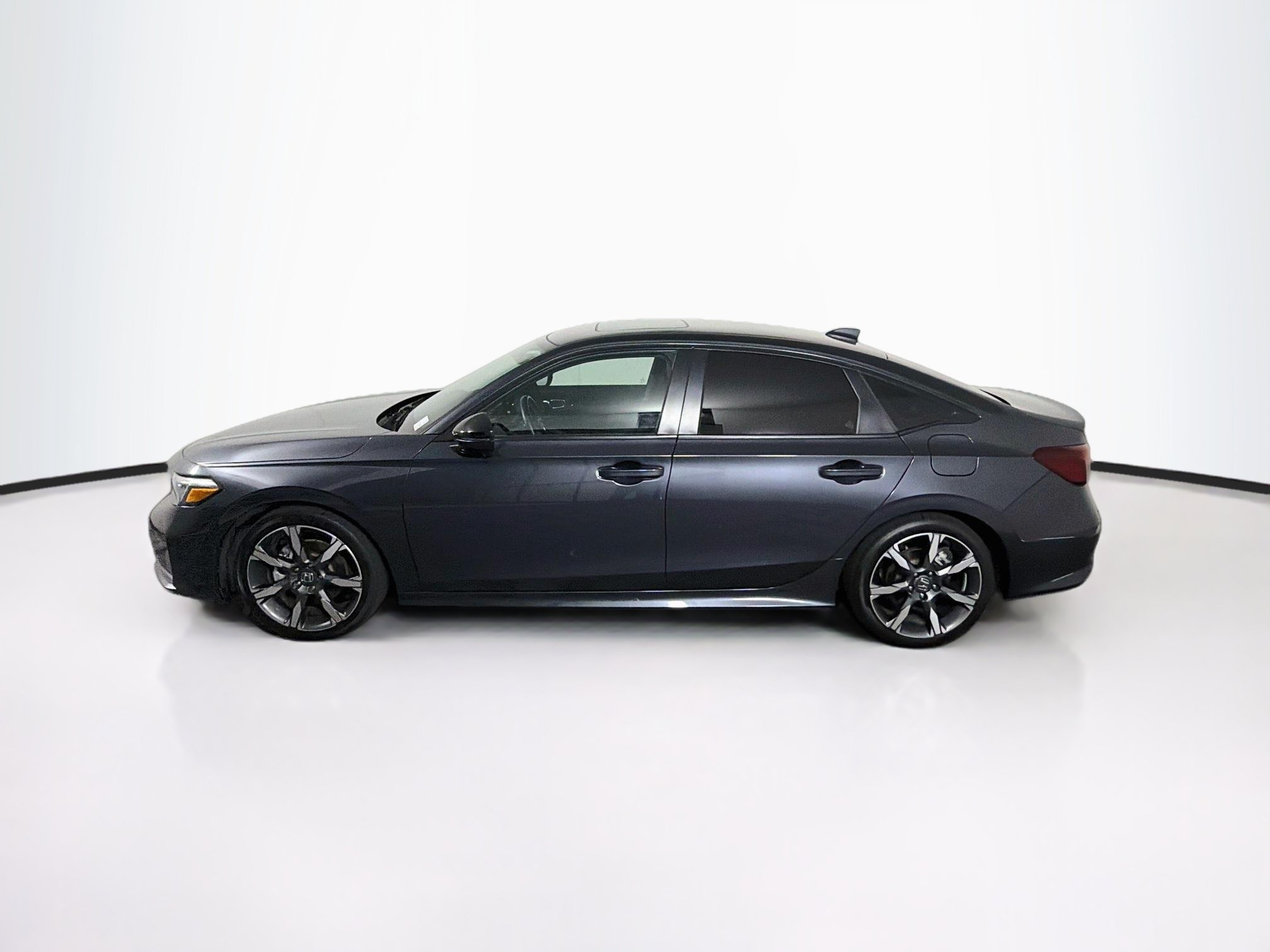 Used 2025 Honda Civic Sport image 4