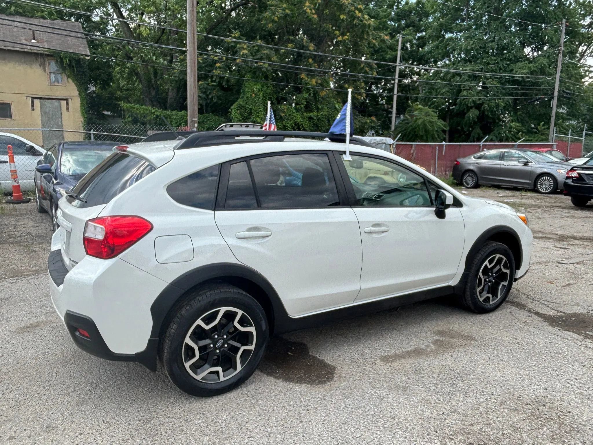 Used 2016 Subaru Crosstrek 2.0i Premium w/ Moonroof Package image 5