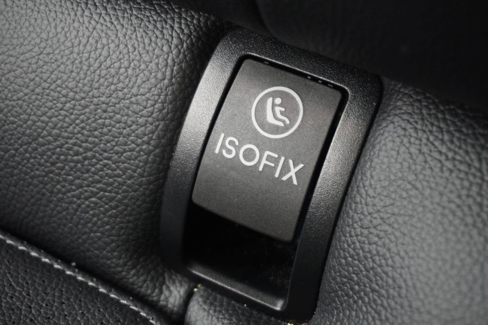 Used 2023 Mercedes-Benz GLC 300 4MATIC image 38