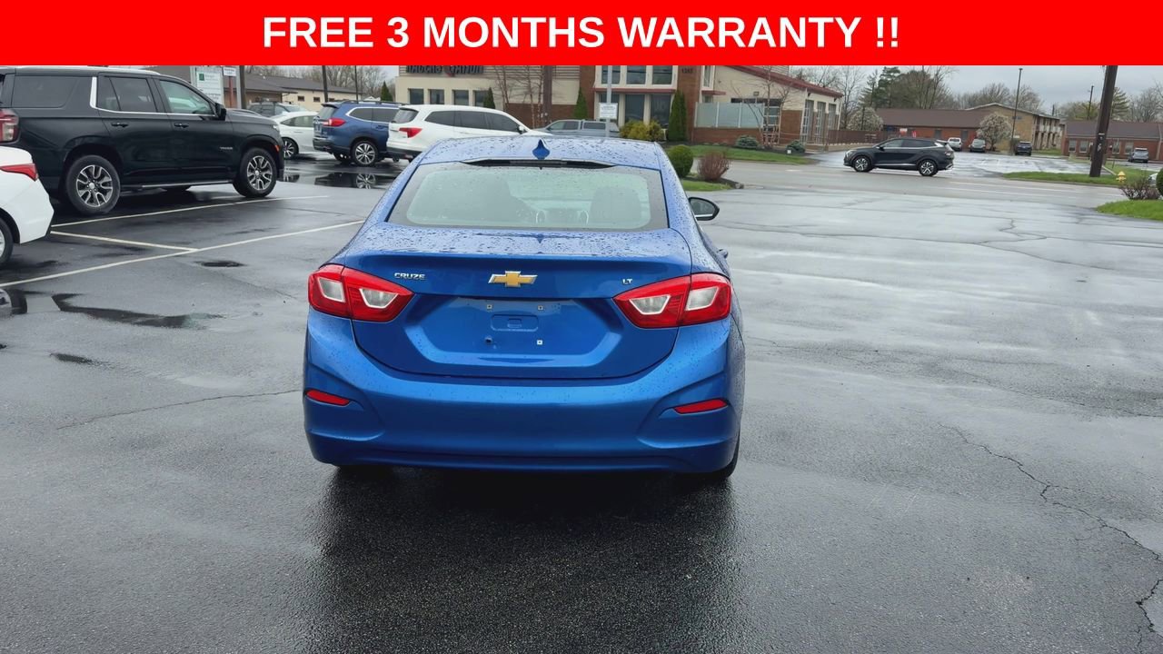 Used 2017 Chevrolet Cruze LT image 7