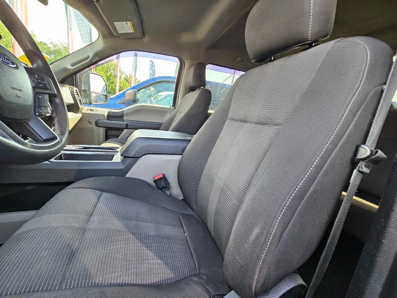 Used 2017 Ford F150 XL w/ Equipment Group 101A Mid AWD/4WD image 3