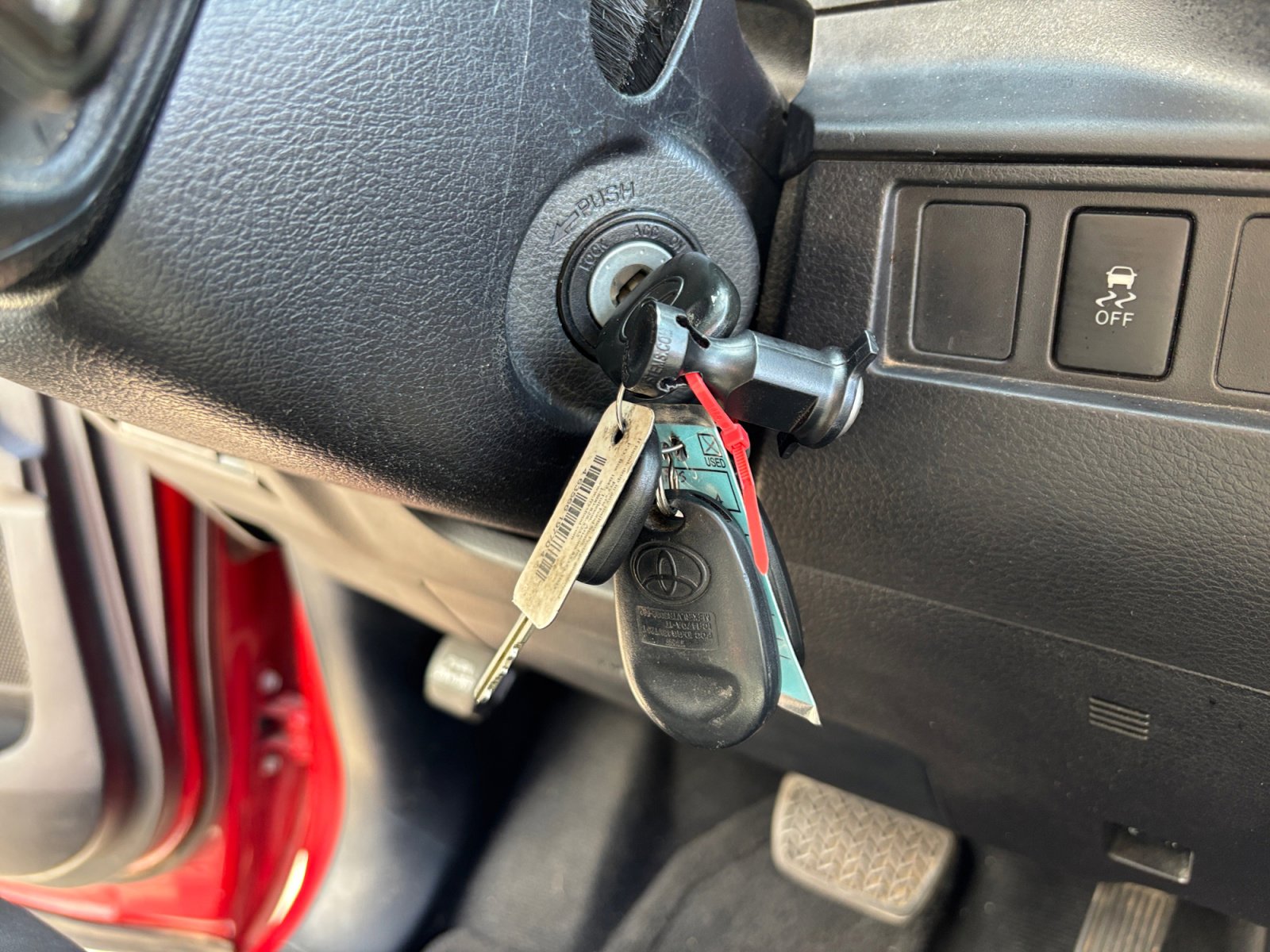 Used 2015 Toyota Tundra SR5 image 28