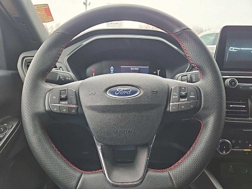 Used 2025 Ford Escape ST-Line image 37