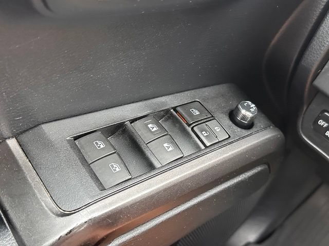 Used 2017 Toyota Tacoma TRD Sport w/ Tow Package AWD/4WD image 16