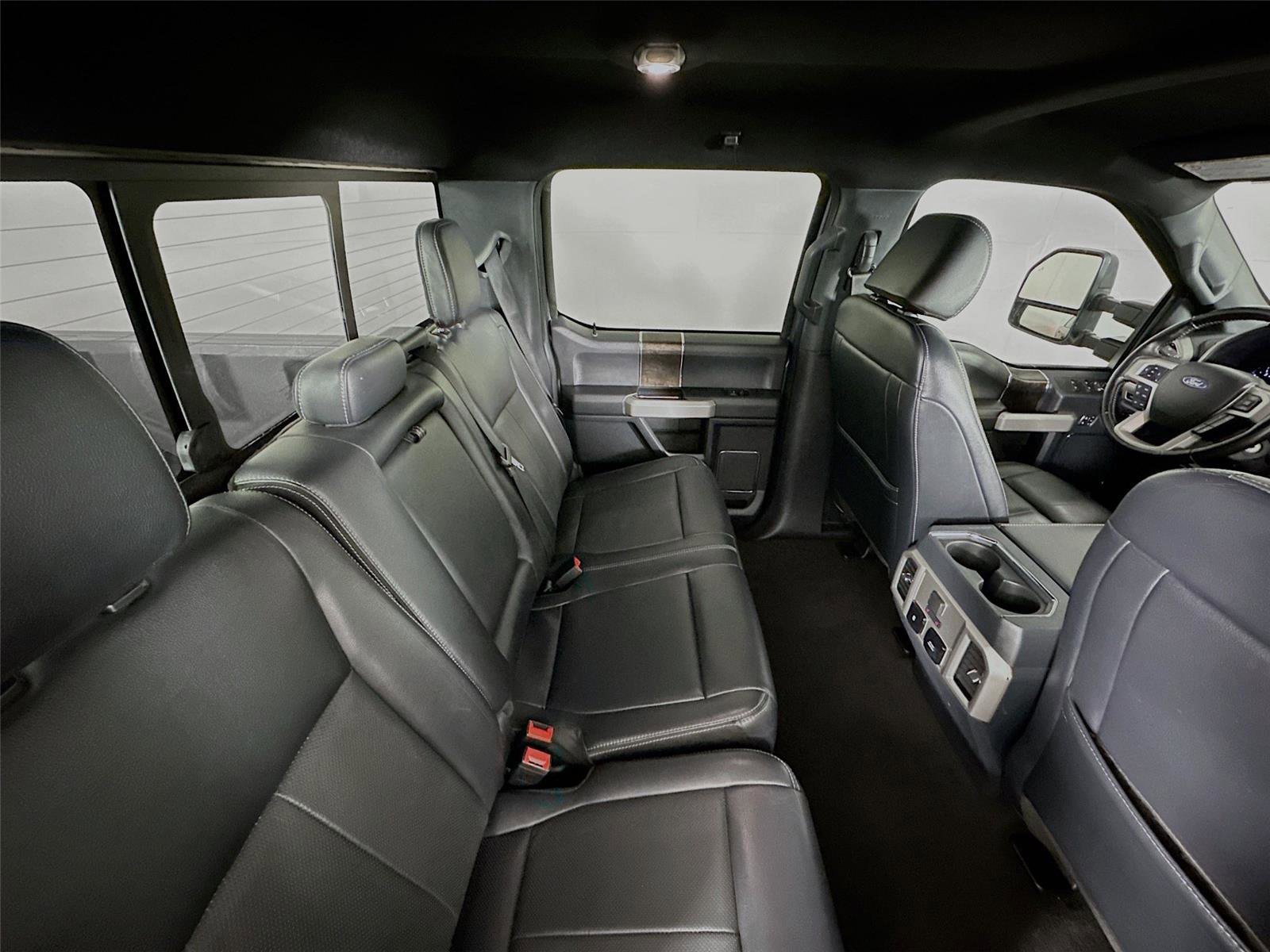 Used 2022 Ford F250 Lariat w/ Black Appearance Package image 27