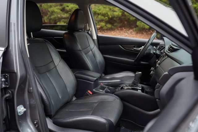 Used 2020 Nissan Rogue SL FWD image 23