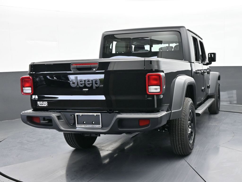 New 2026 Jeep Gladiator Sport AWD/4WD image 5