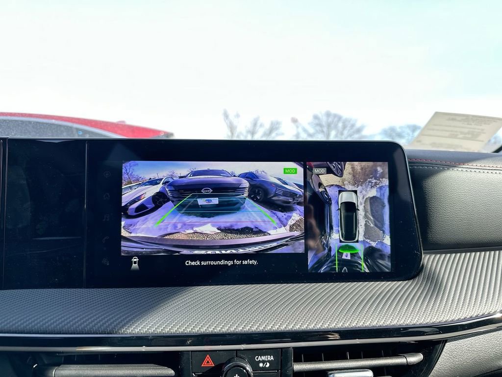 Certified 2025 Nissan Kicks SR image 28