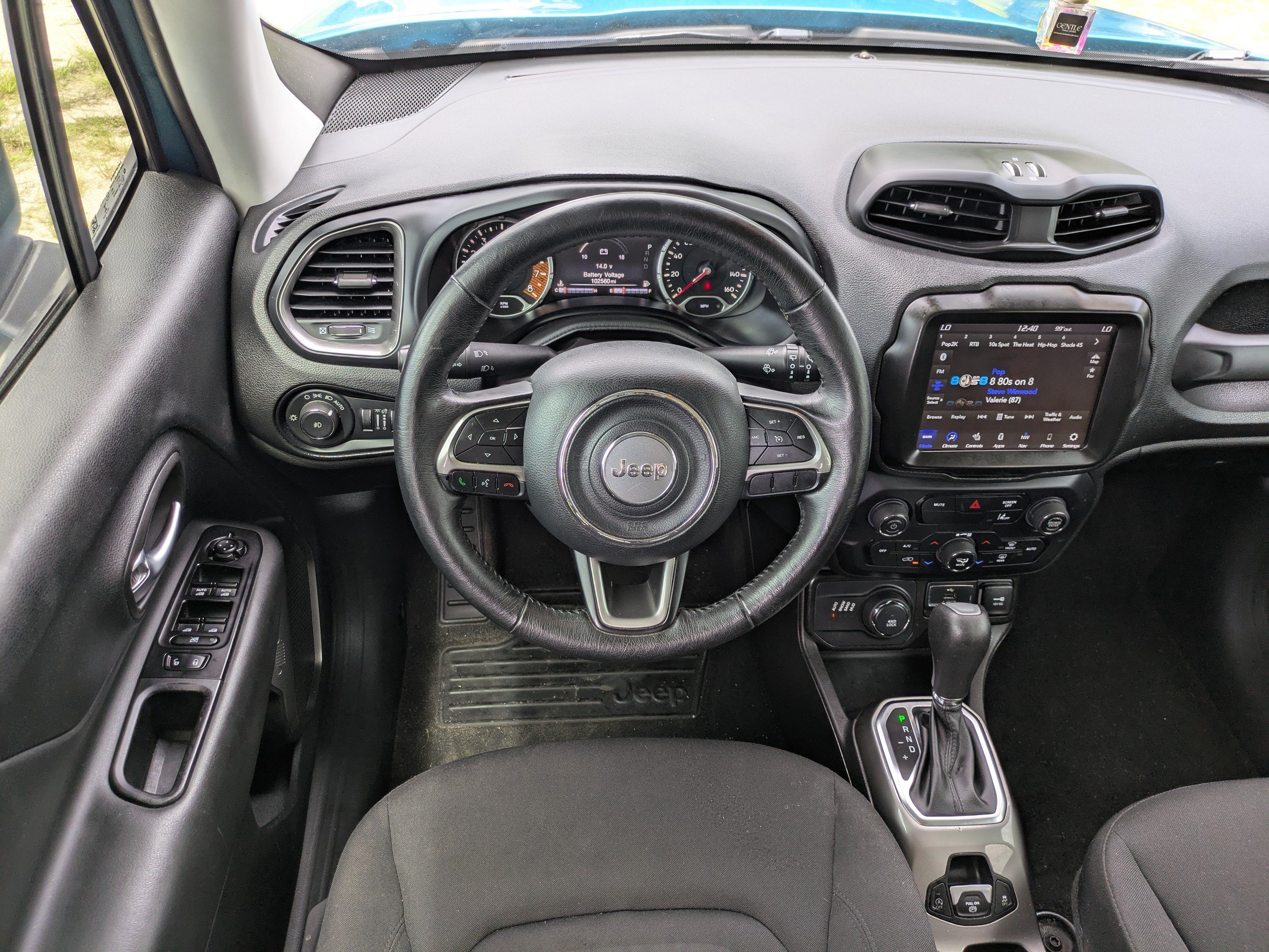 Used 2022 Jeep Renegade Latitude AWD/4WD image 16
