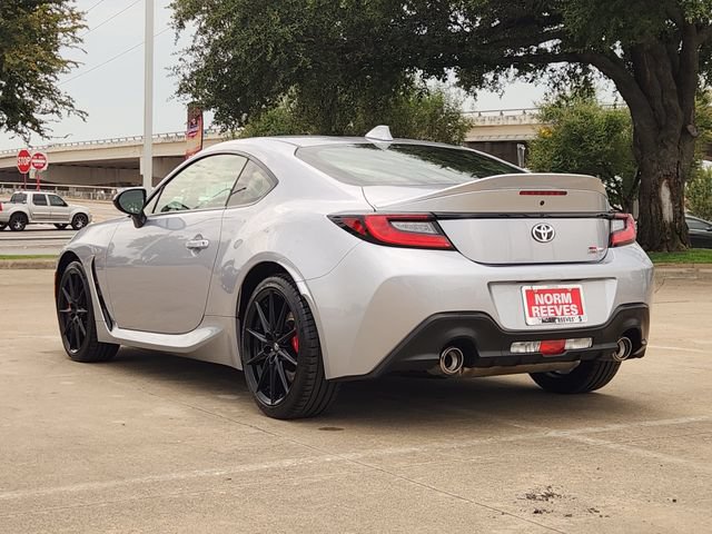 Used 2024 Toyota GR86 Premium w/ Performance Package RWD image 4