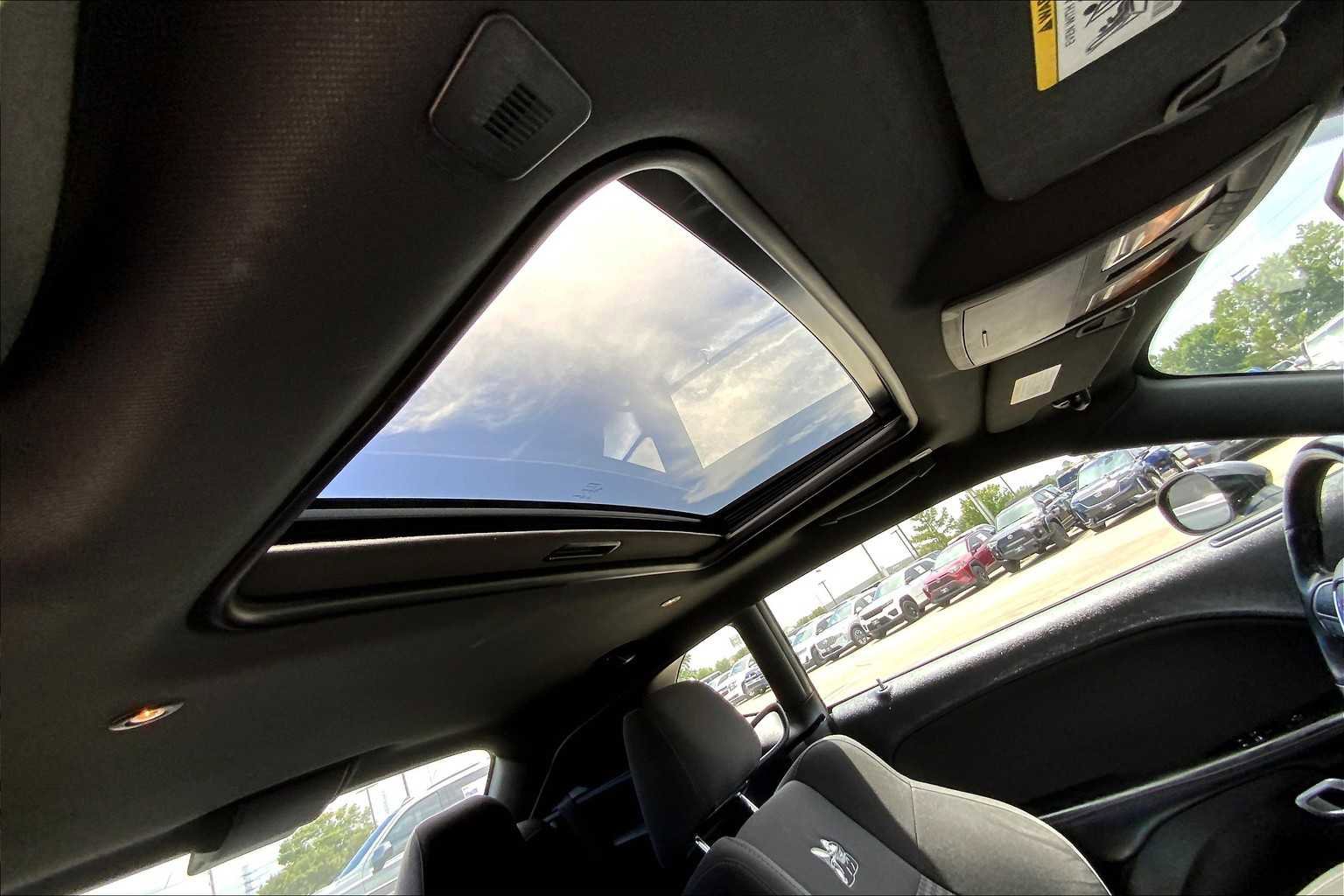 Used 2019 Dodge Challenger R/T Scat Pack w/ Dynamics Package image 13