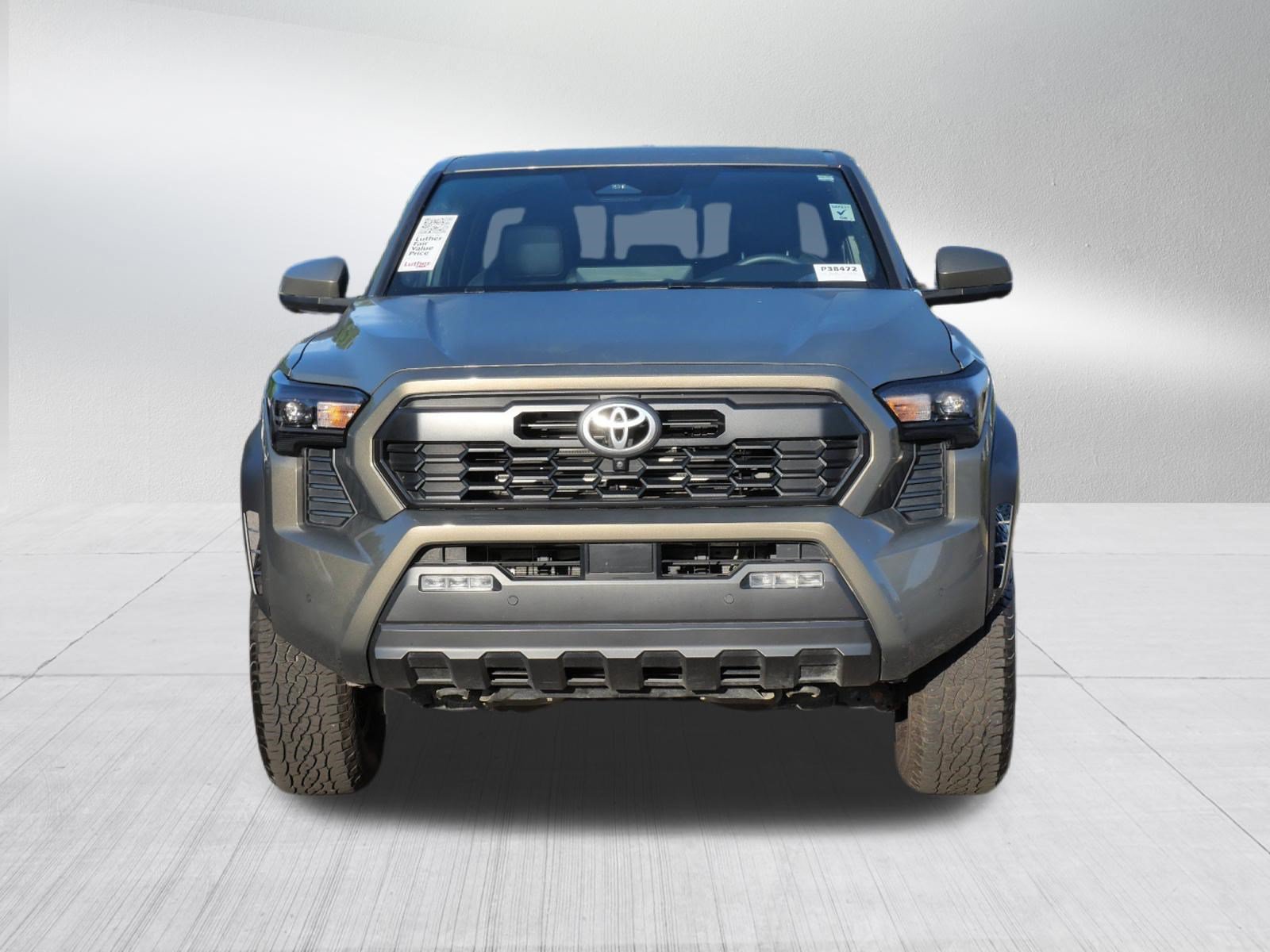Used 2024 Toyota Tacoma TRD Off-Road w/ TRD Off Road Premium Package AWD/4WD image 2