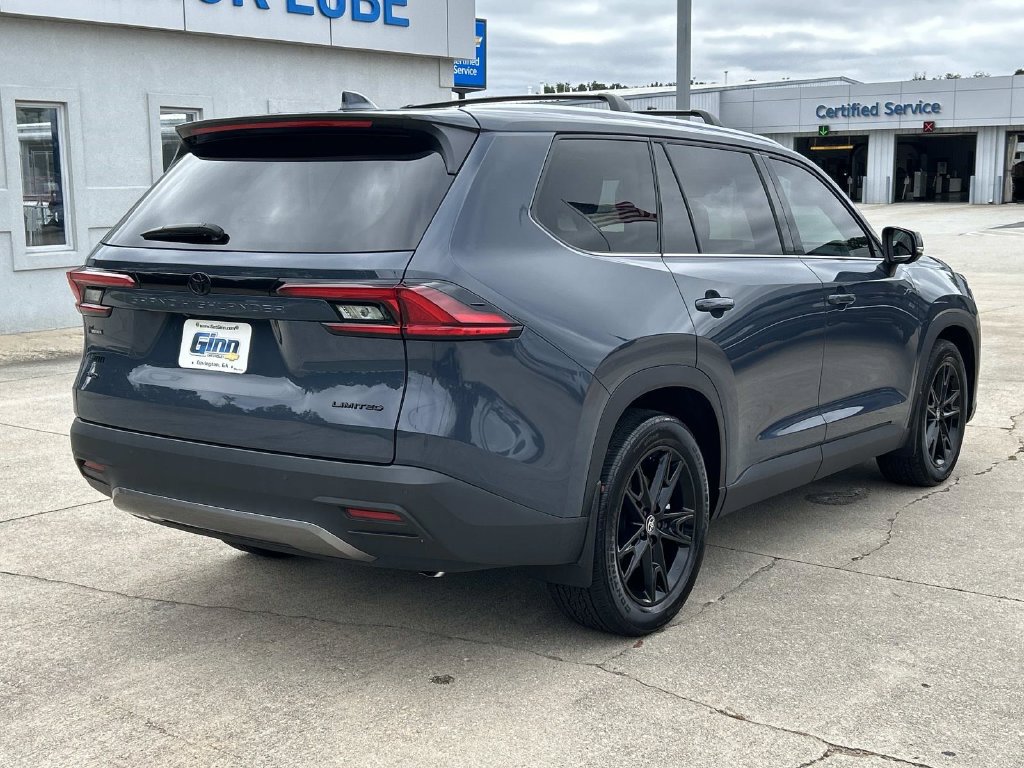 Used 2025 Toyota Grand Highlander AWD image 4
