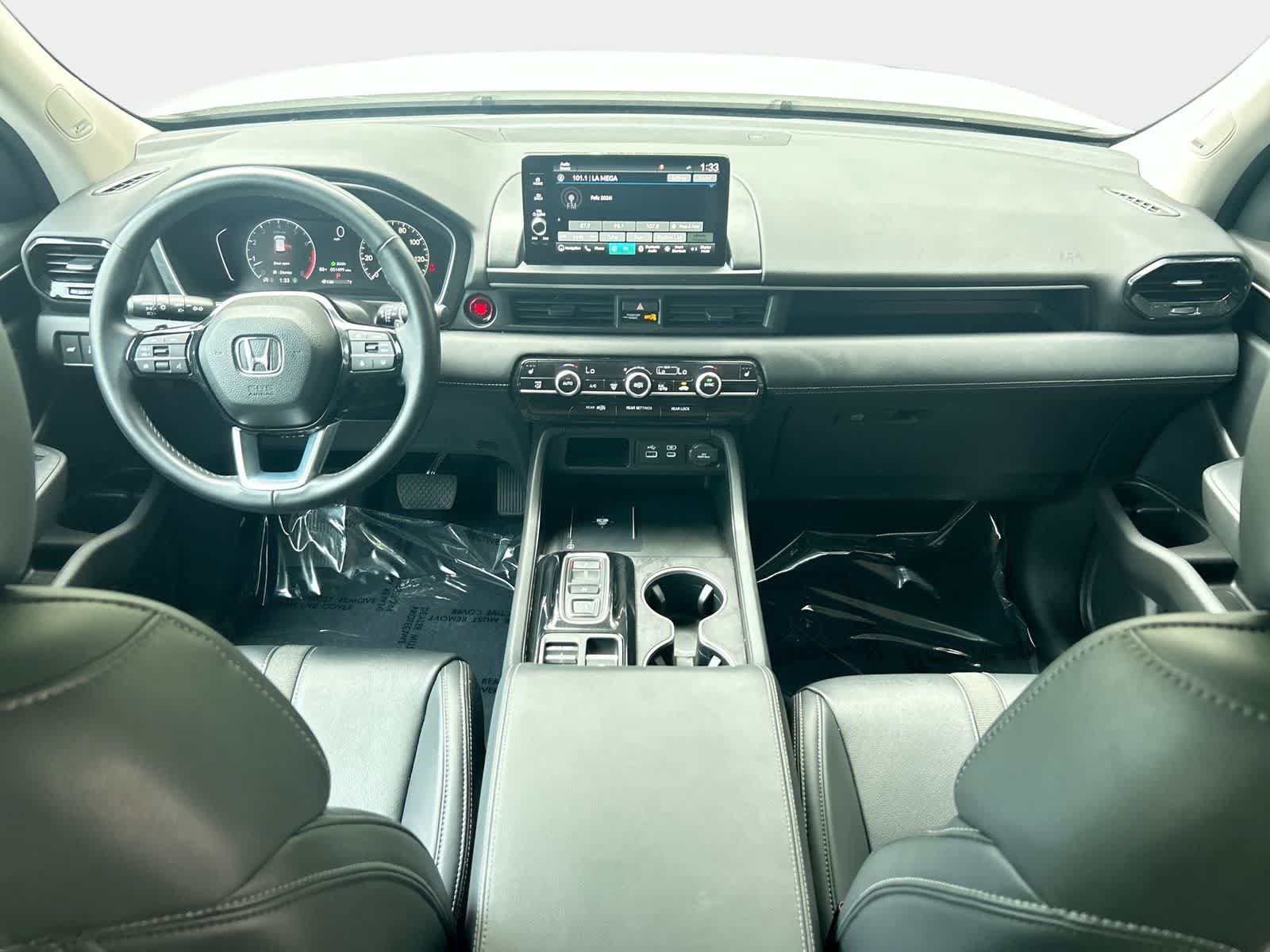 Used 2023 Honda Pilot Touring image 15
