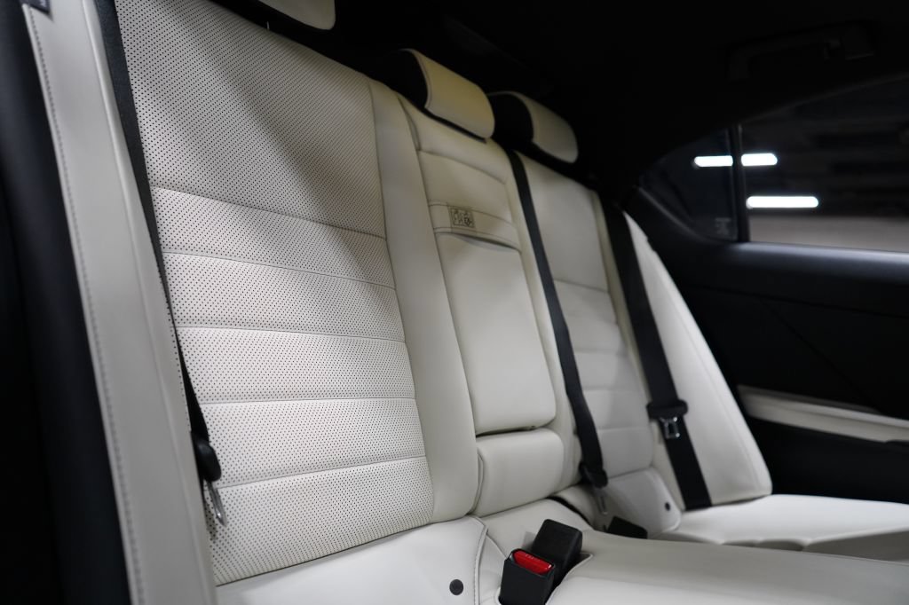 Used 2025 Lexus IS 500 w/ Accessory Package RWD image 22