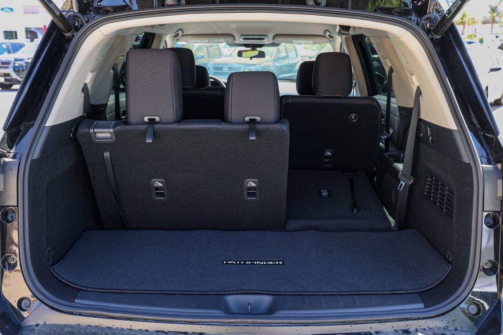New 2026 Nissan Pathfinder SV FWD image 17