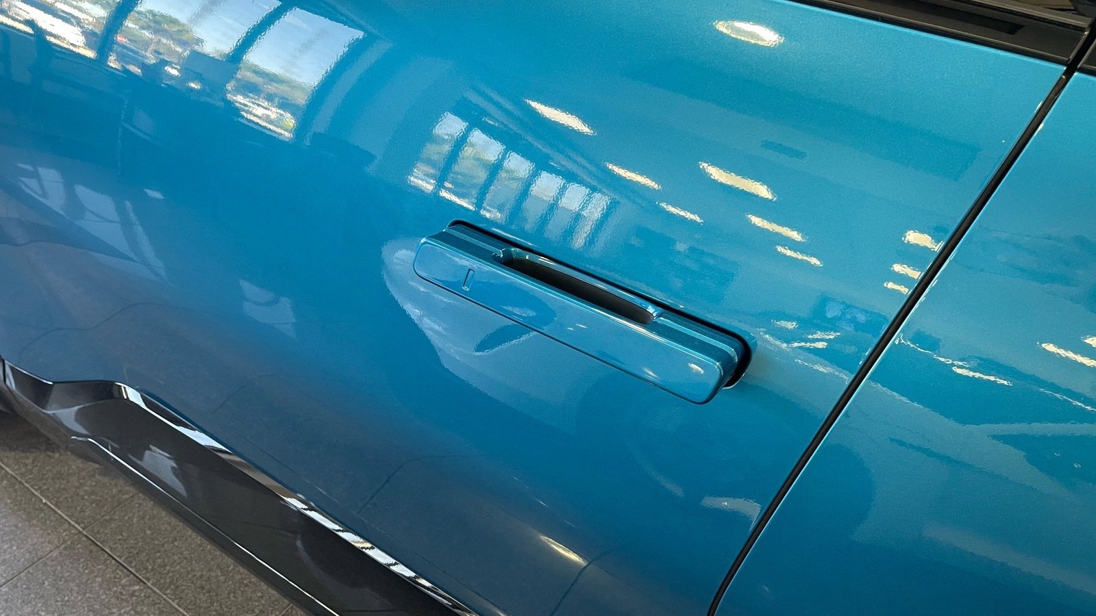 Used 2026 Kia EV9 Land w/ Nightfall Edition Package image 12