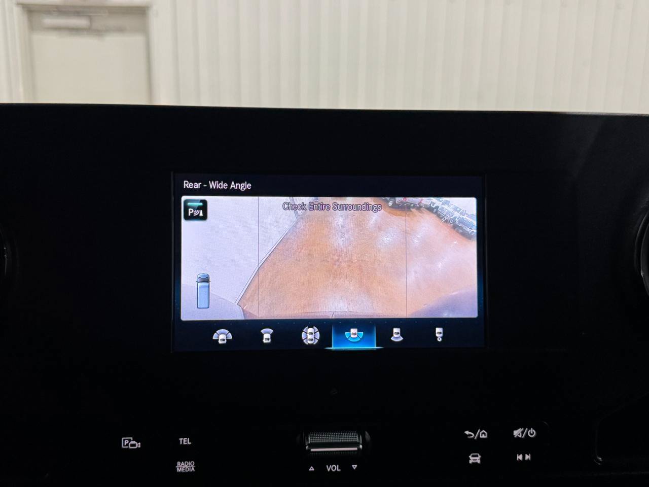 Used 2024 Mercedes-Benz Sprinter 2500 image 41