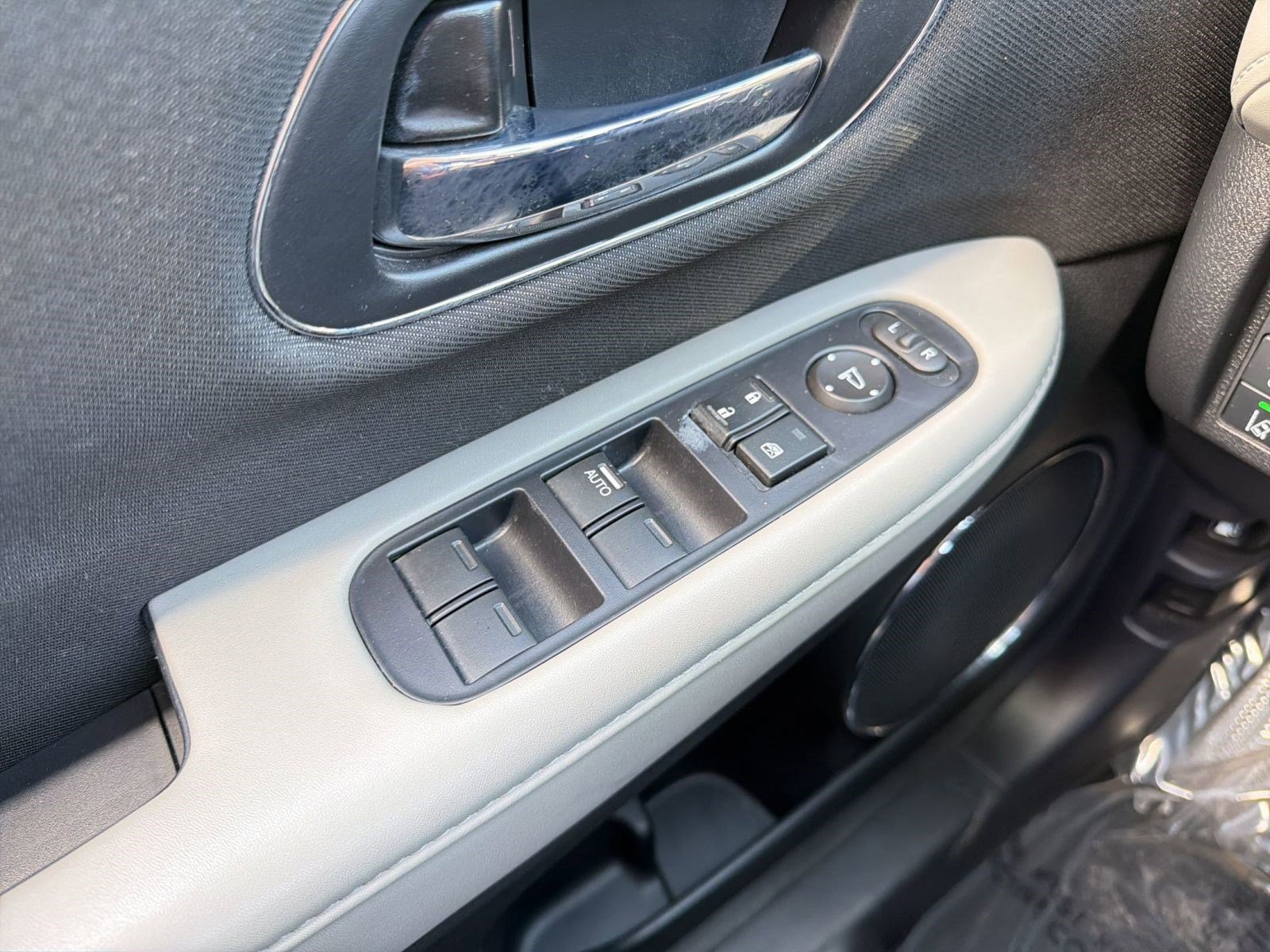 Used 2020 Honda HR-V EX image 12
