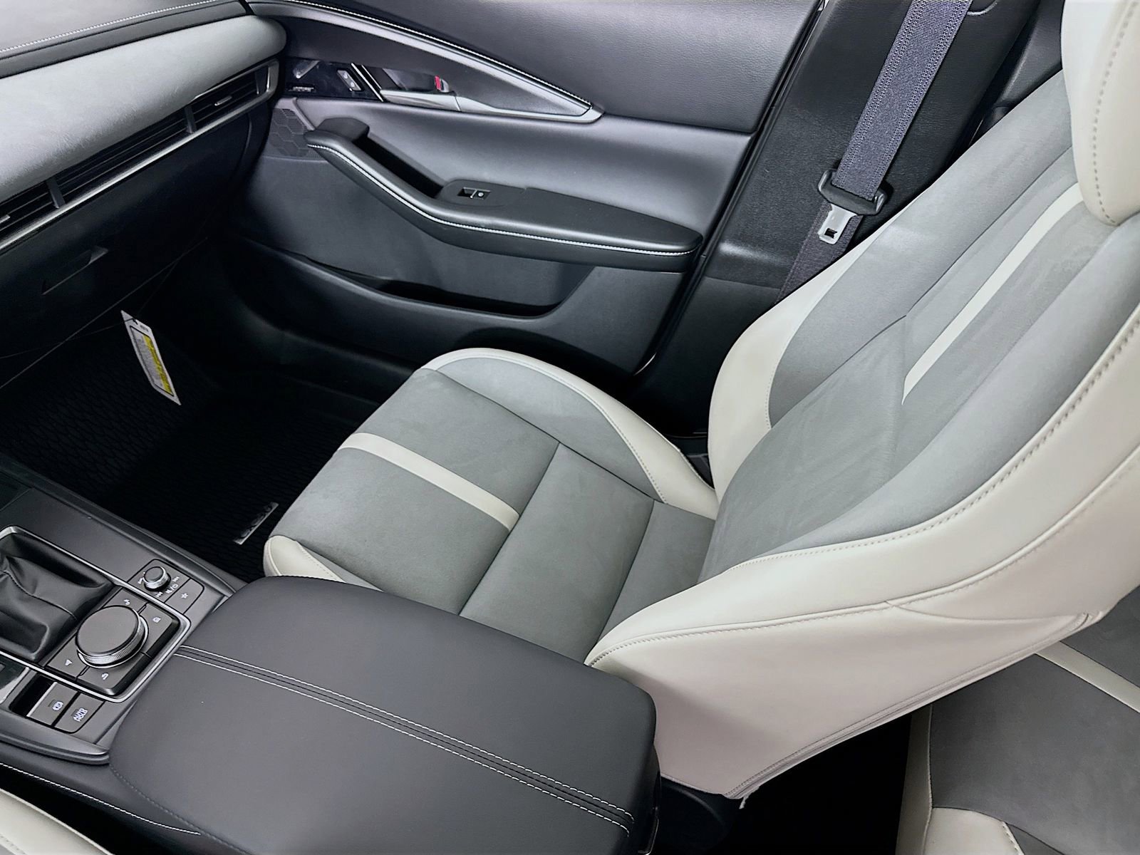 New 2026 MAZDA CX-30 Aire Edition AWD/4WD image 25