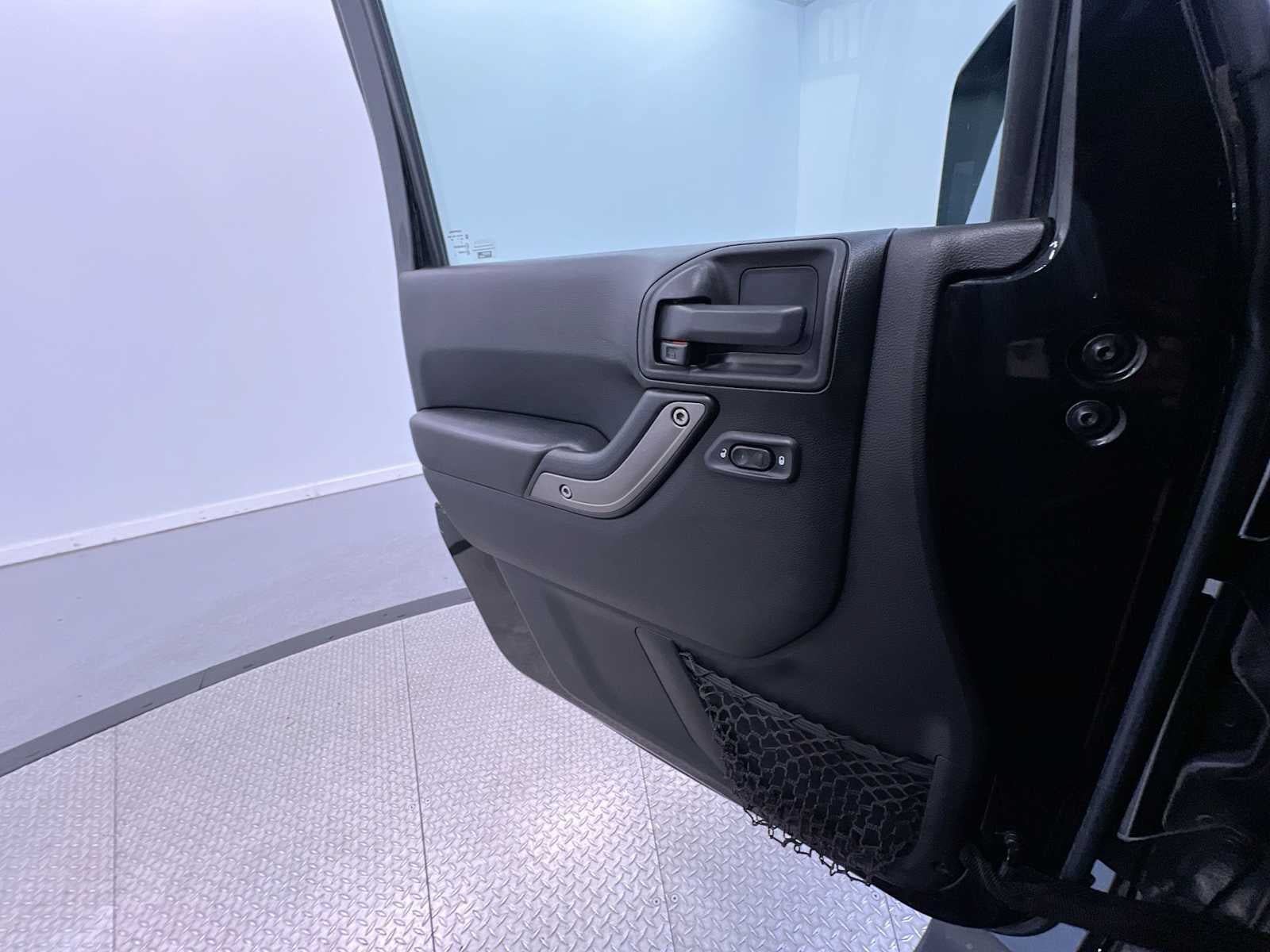 Used 2016 Jeep Wrangler Unlimited Sport w/ Quick Order Package 24S AWD/4WD image 30