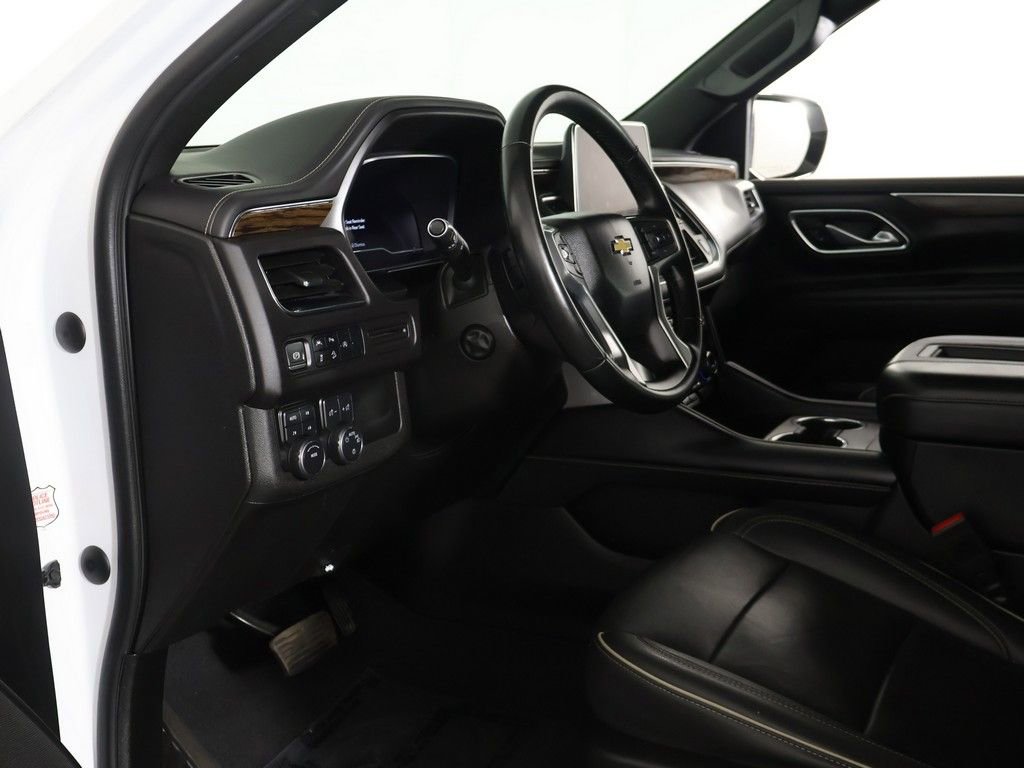 Used 2023 Chevrolet Suburban Premier AWD/4WD image 27