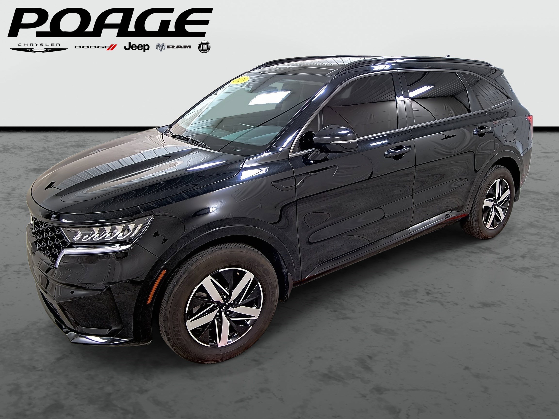 Used 2023 Kia Sorento EX w/ Panoramic Sunroof Package