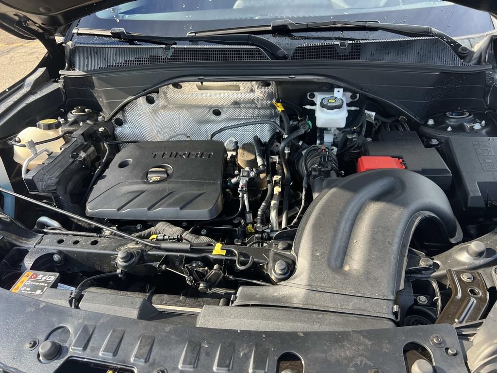 Used 2025 Chevrolet TrailBlazer LT AWD/4WD image 9