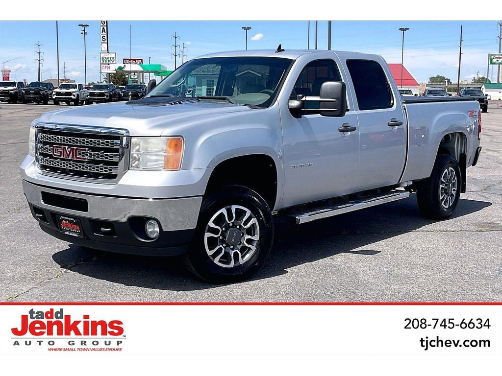 Used 2012 GMC Sierra 2500 SLE w/ SLE Preferred Package AWD/4WD image 1