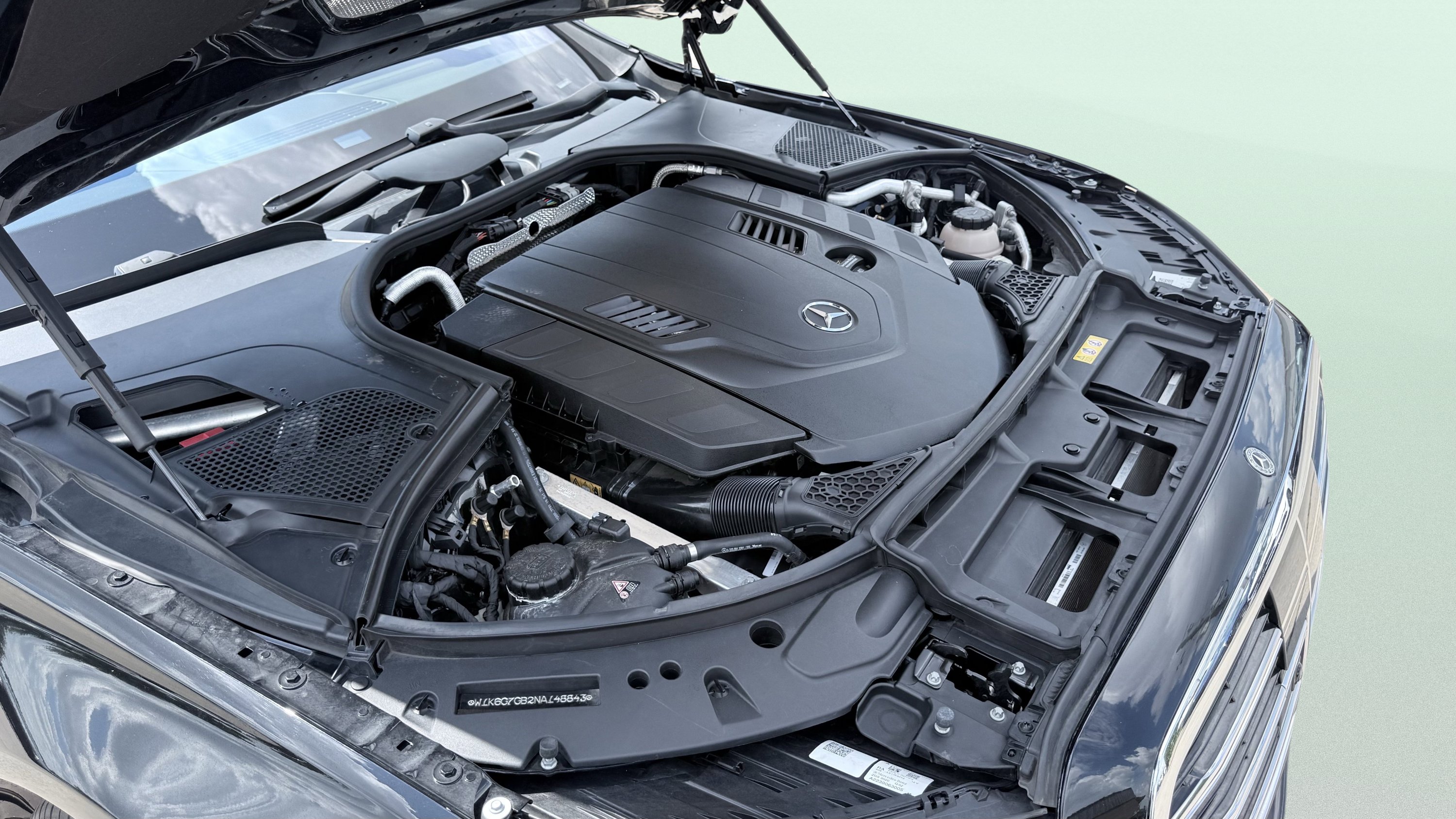 Used 2022 Mercedes-Benz S 580 4MATIC Sedan w/ AMG Line Package image 14