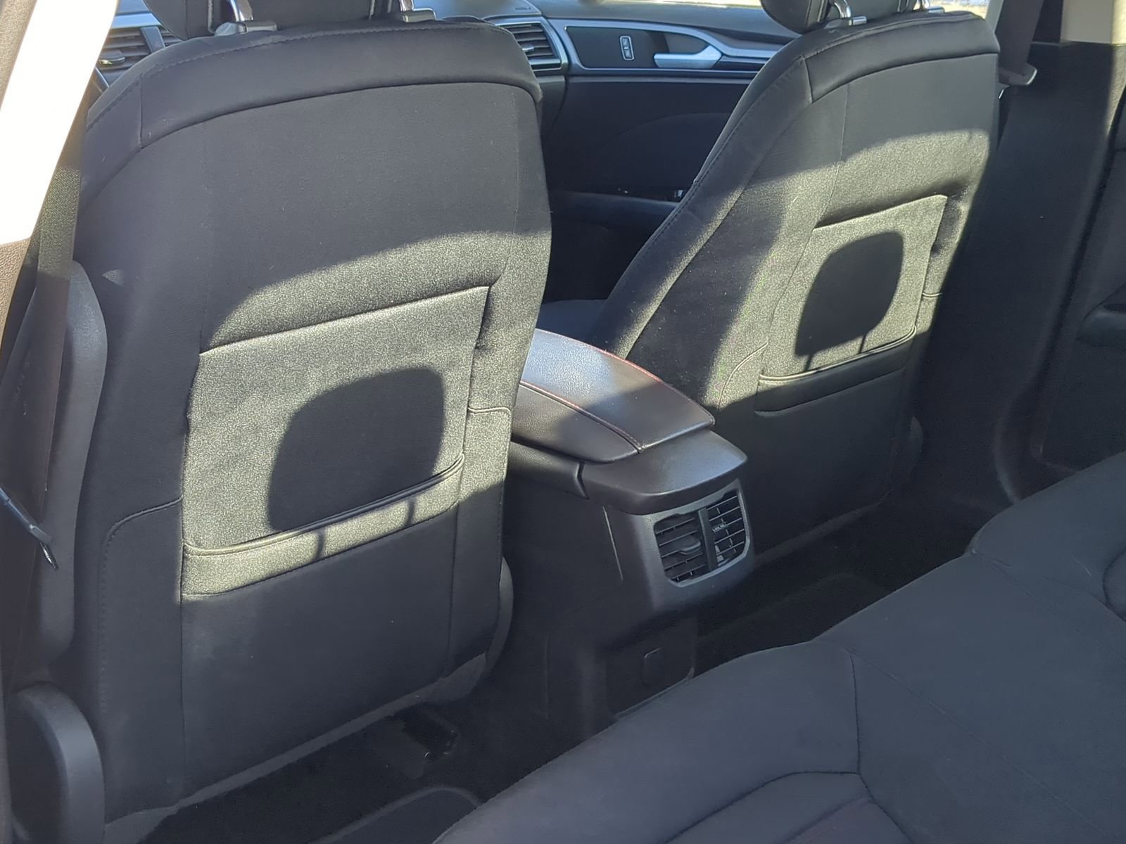 Used 2013 Ford Fusion SE FWD image 22