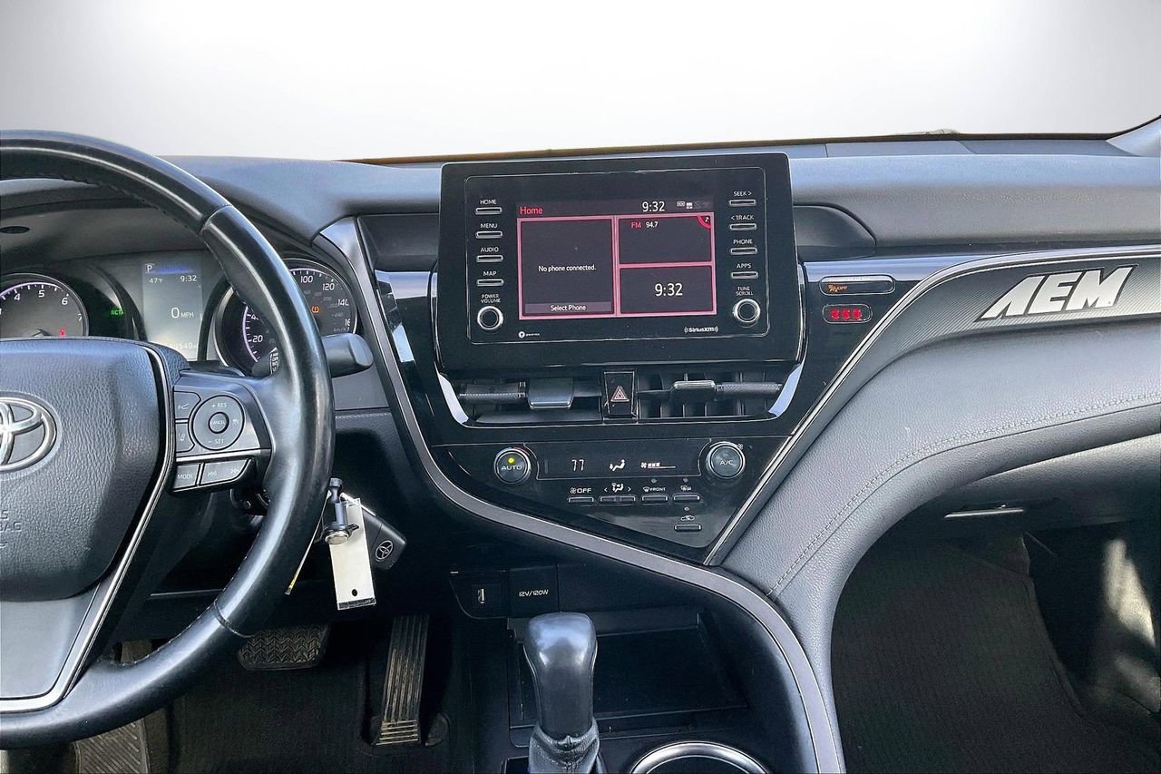 Used 2021 Toyota Camry SE image 13