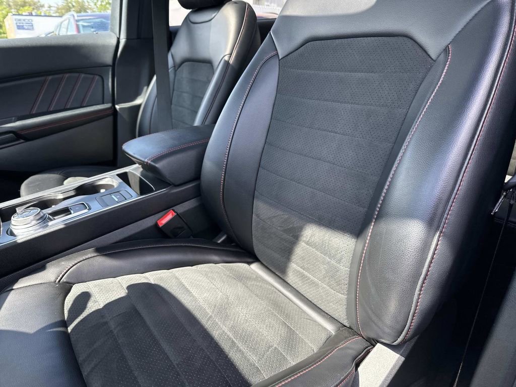 Used 2023 Ford Edge ST-Line AWD/4WD image 26