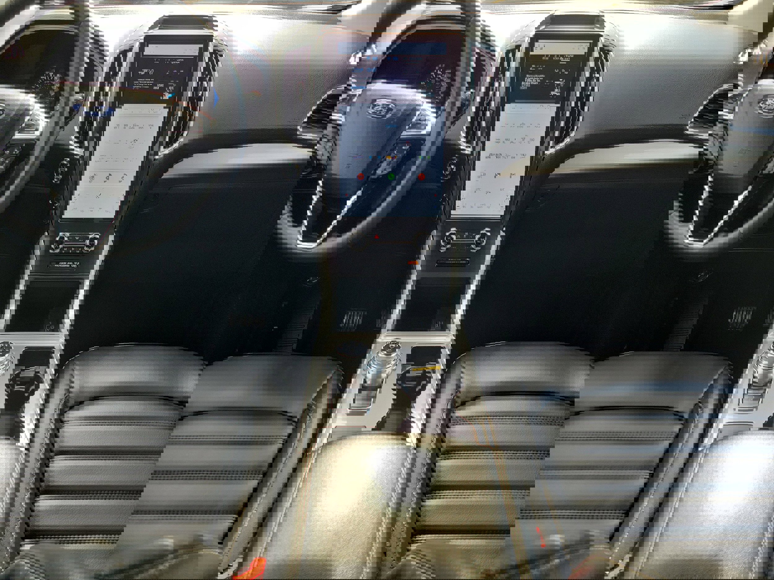 Used 2024 Ford Edge SEL w/ Convenience Package image 15