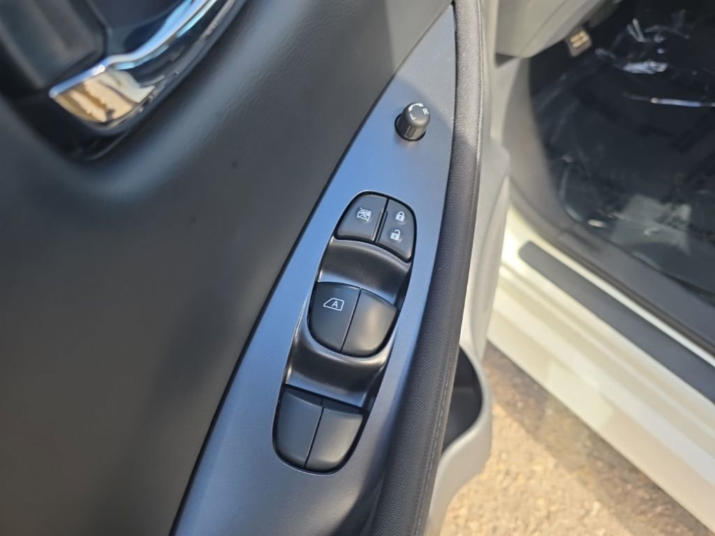 Used 2019 Nissan Leaf S w/ S Charge Package image 10