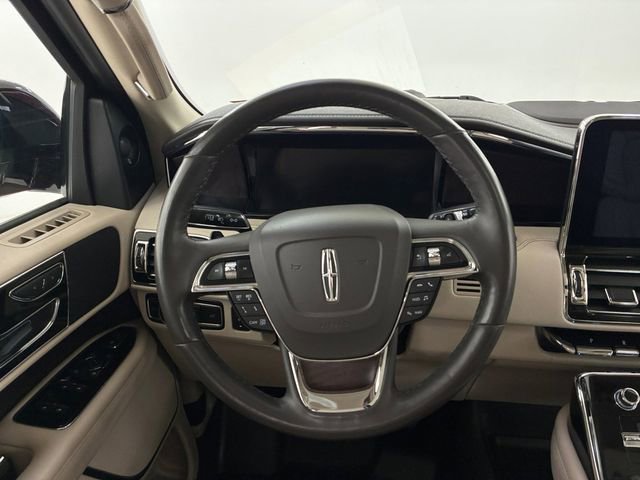 Used 2019 Lincoln Navigator Select w/ Technology Package image 22