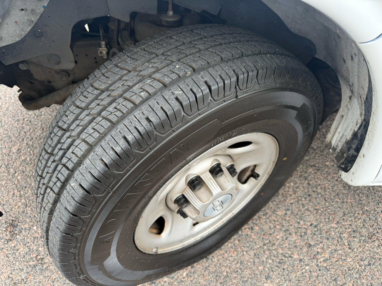 Used 2020 Chevrolet Express 2500 Extended w/ Communications Package image 29