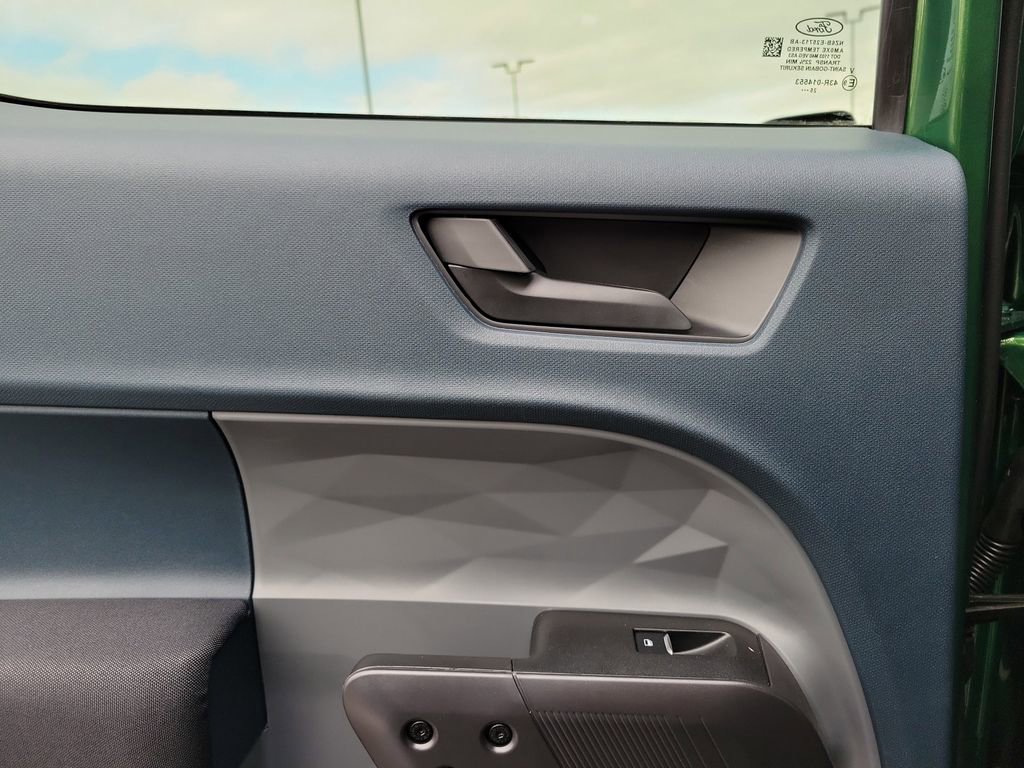 New 2025 Ford Maverick XL image 14