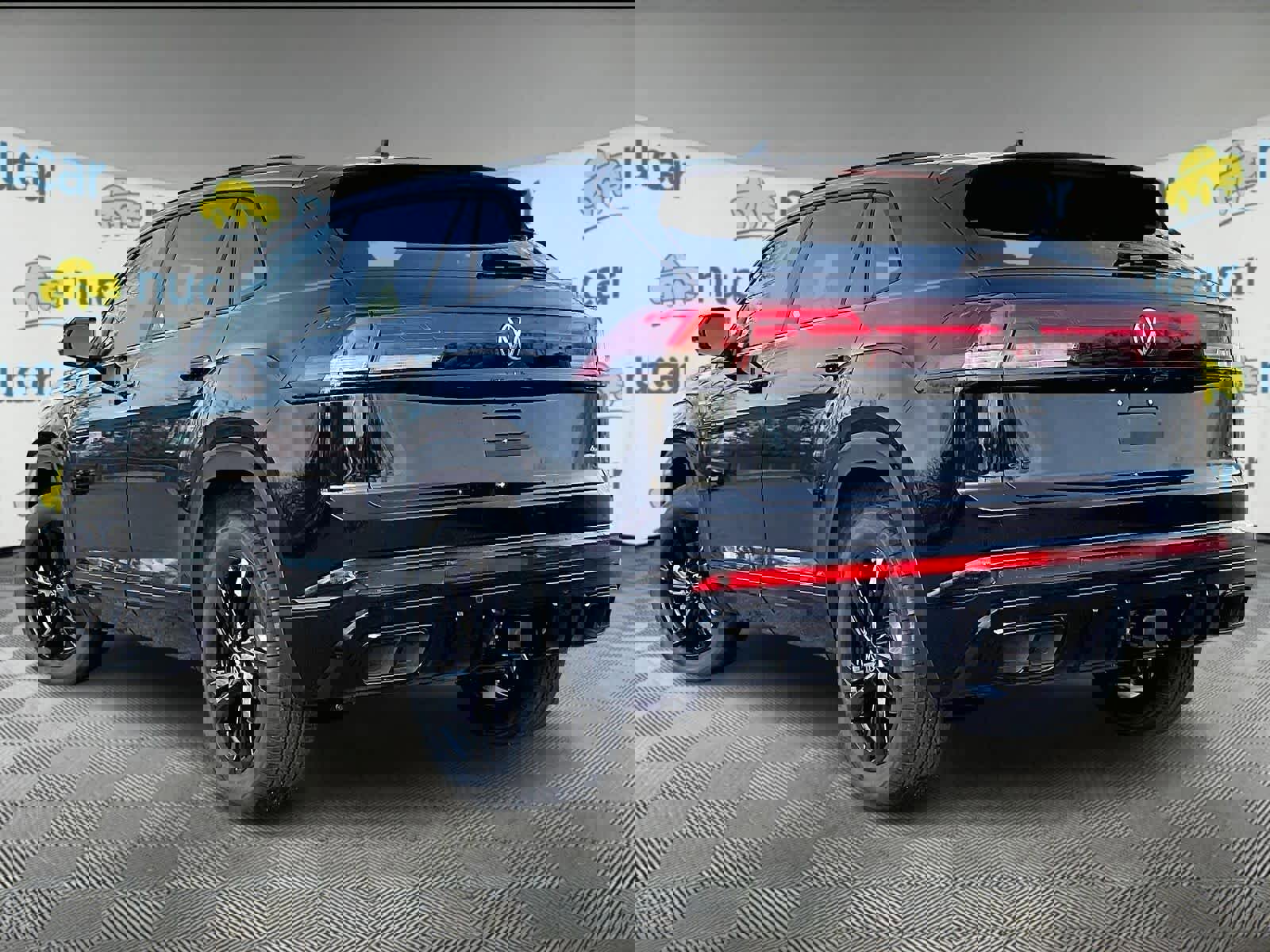 New 2026 Volkswagen Atlas Cross Sport SEL R-Line image 5