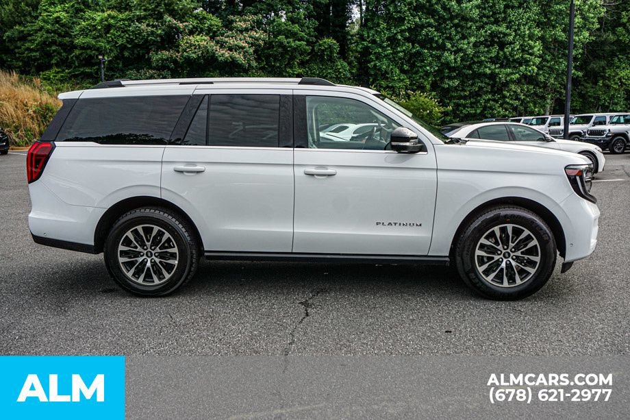 Used 2025 Ford Expedition Platinum AWD/4WD image 8