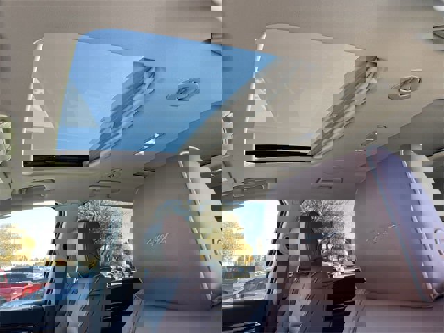 Used 2020 Buick Enclave Avenir w/ Avenir Technology Package image 24