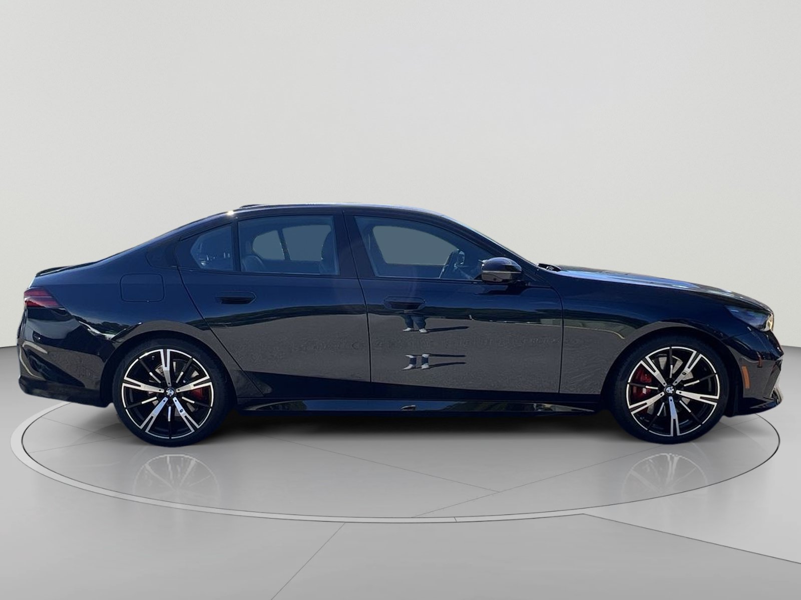Used 2027 BMW 540i xDrive w/ M Sport Package AWD/4WD image 6