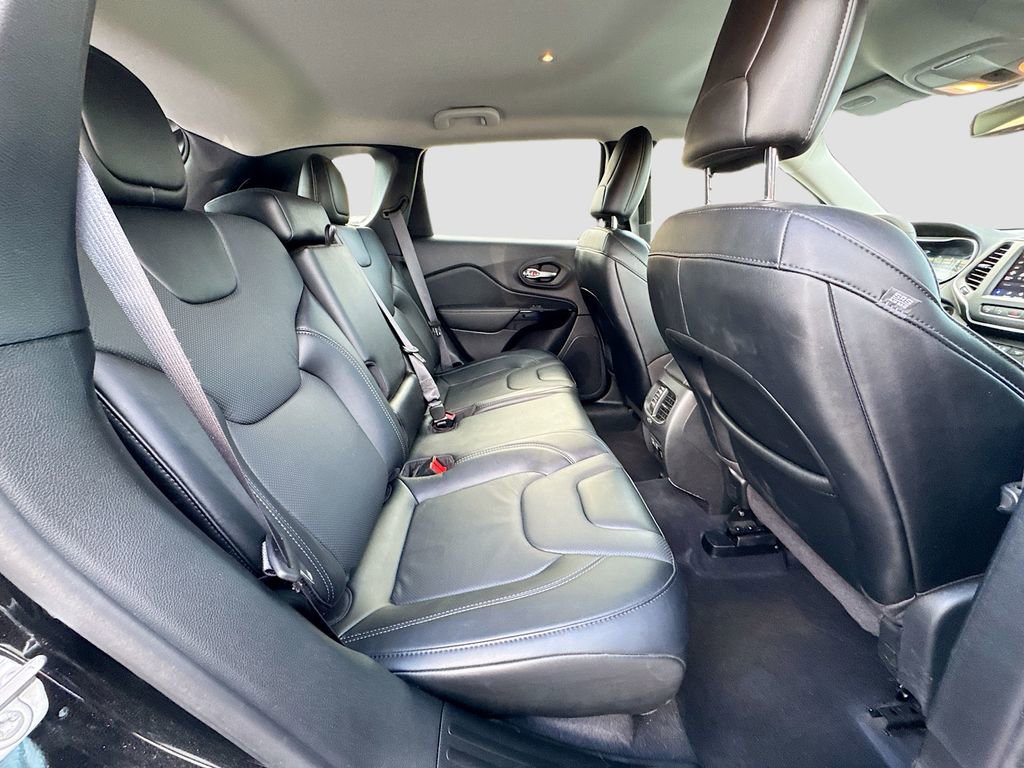 Used 2023 Jeep Cherokee Altitude Lux AWD/4WD image 27