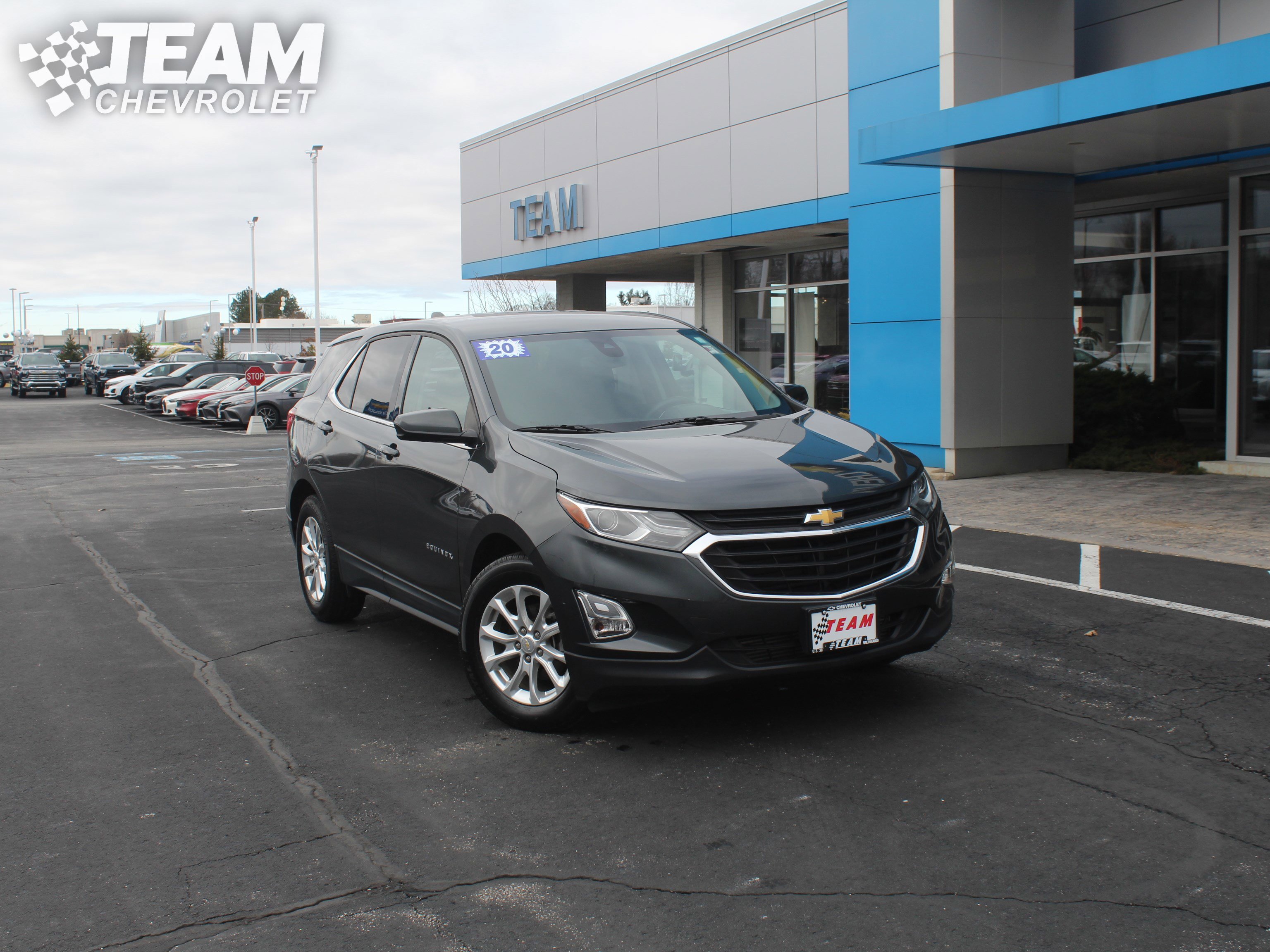 Used 2020 Chevrolet Equinox LT image 2