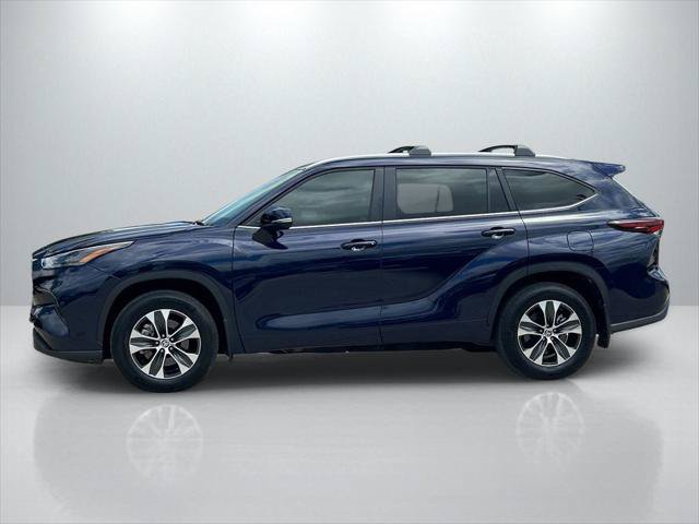 Certified 2026 Toyota Highlander XLE AWD/4WD image 8