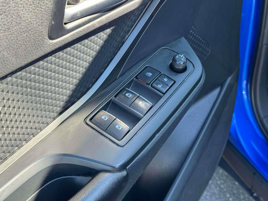 Used 2018 Toyota C-HR XLE image 15