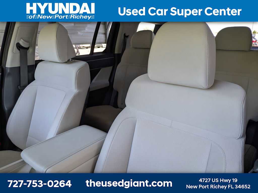 Used 2024 Hyundai Santa Fe SE image 7