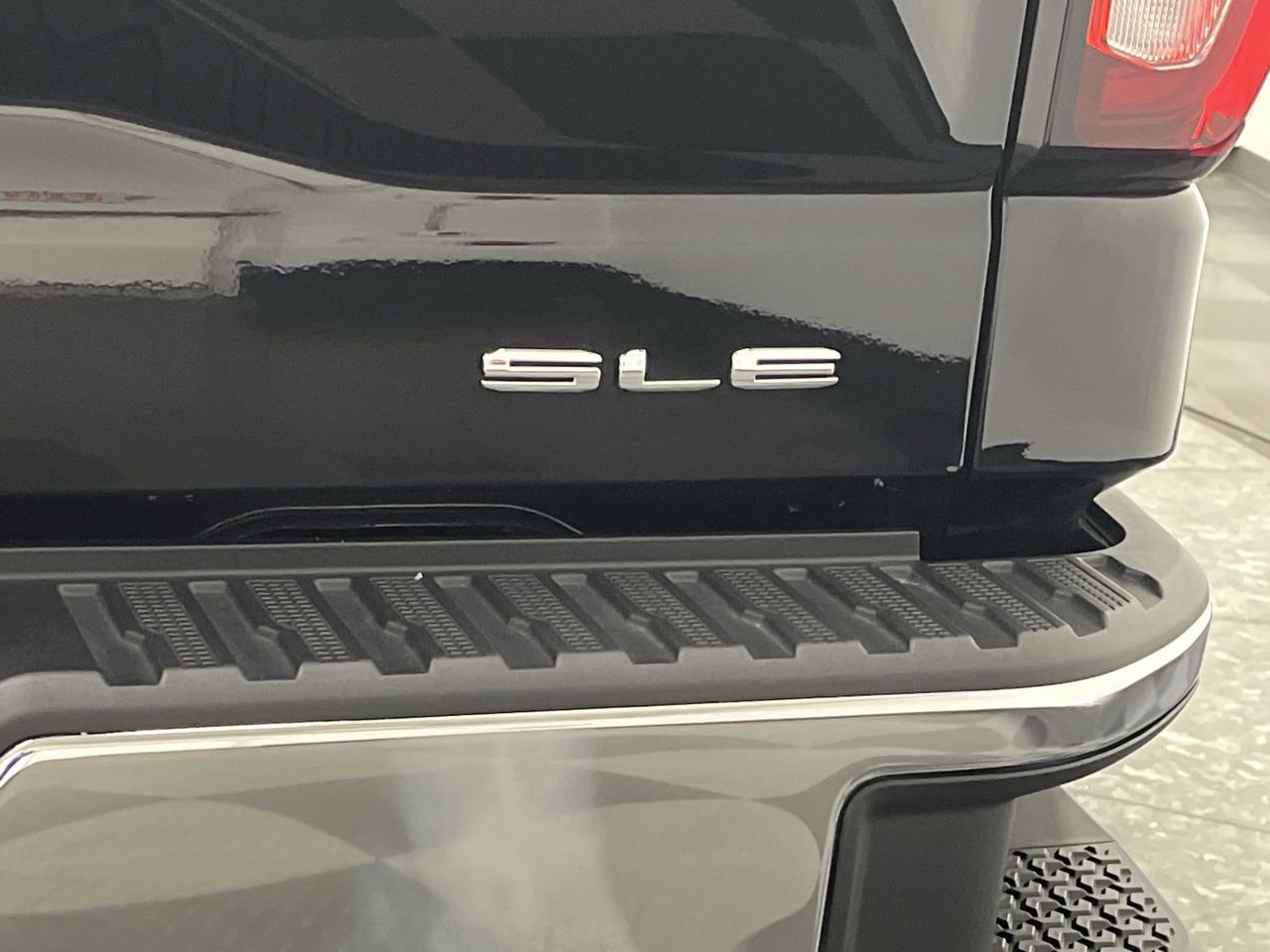 New 2026 GMC Sierra 1500 SLE AWD/4WD image 35